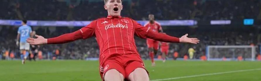 开云体育官方网-英超争冠再起波澜！保级队化身冠军判官，从曼城手中抢走关键一分