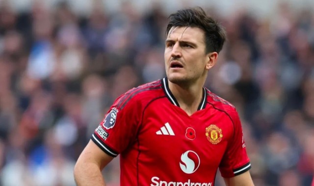 Kaiyun Sports-开云体育-曼联拒绝马奎尔转会报价，卡里克确认留队|太阳报|老特拉福德|英媒|哈里-马奎尔|ac米兰_新浪体育_新浪新闻