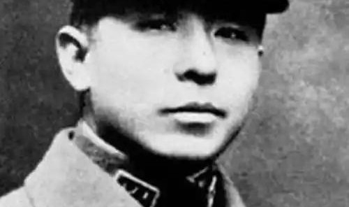 开云体育官方网址-张学良有糖尿病，得病后他的烟酒观，长寿秘诀让他活了101岁！