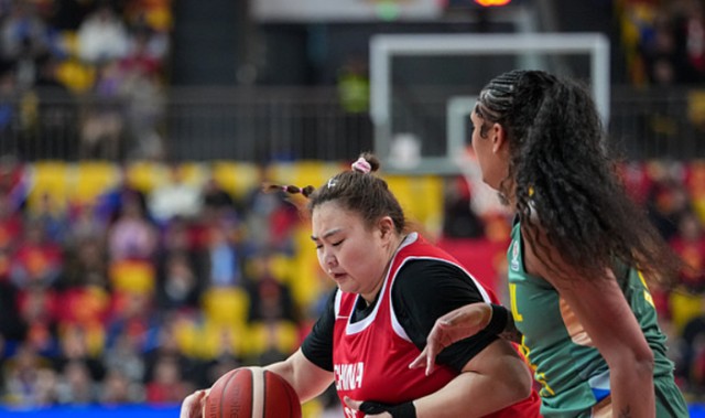 开云体育官方网-16分钟砍12+6！中国女篮2米01女版奥尼尔闪耀：无惧WNBA探花真猛|刘禹彤|巴西女篮|巴西|体重|沙奎尔-奥尼尔_新浪体育_新浪新闻