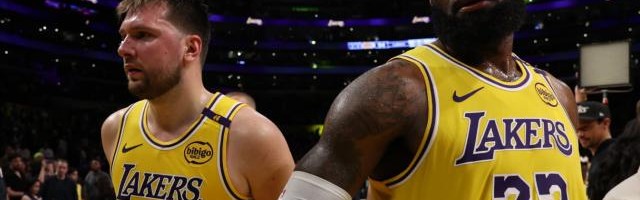 开云体育官方网址-21次失误全面崩盘连胜终止 雷迪克直言湖人“中邪”