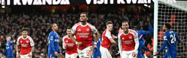 开云体育官方网址-【英超】角球对轰！阿森纳2比1十人切尔西5分领跑