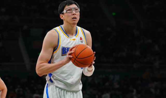 开云体育网页版入口-过山车！周琦近3场罚球：对阵吉林8罚0中 战浙江7中6 今天7罚1中