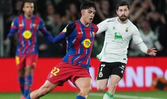 开云体育网页版入口-世体：卡萨多和贝尔纳尔愿意替补，他们对巴萨来说至关重要