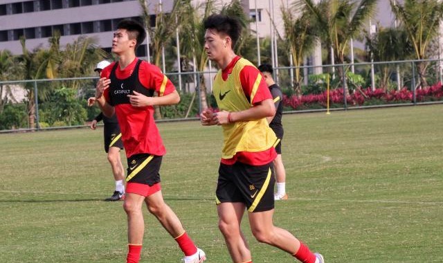 Kaiyun Sports-开云体育-2跳级国脚已驰援U23国足 朱辰杰主动拜访扬科维奇