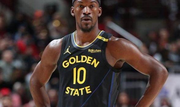 开云体育网页版入口-两战28罚自称状态低迷 强硬吉米让勇士再萌冠军梦