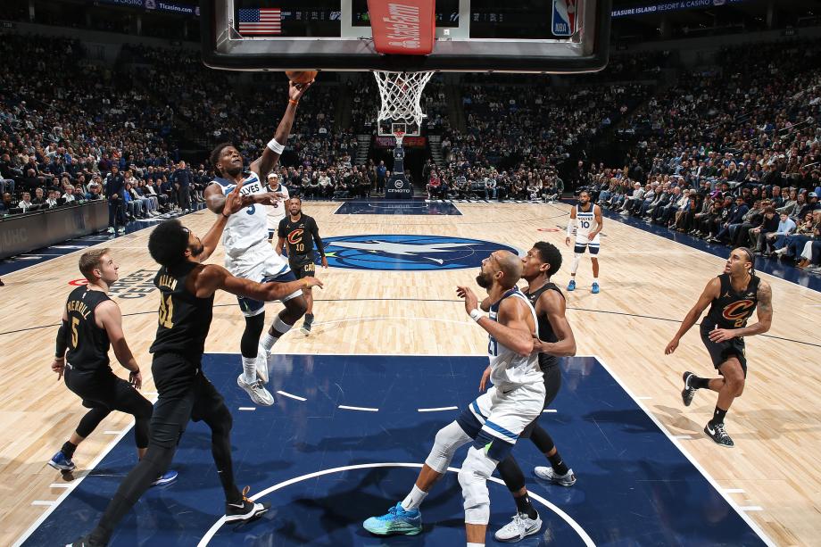 [图]NBA-爱德华兹生涯1万分米切尔30+7 森林狼胜骑士